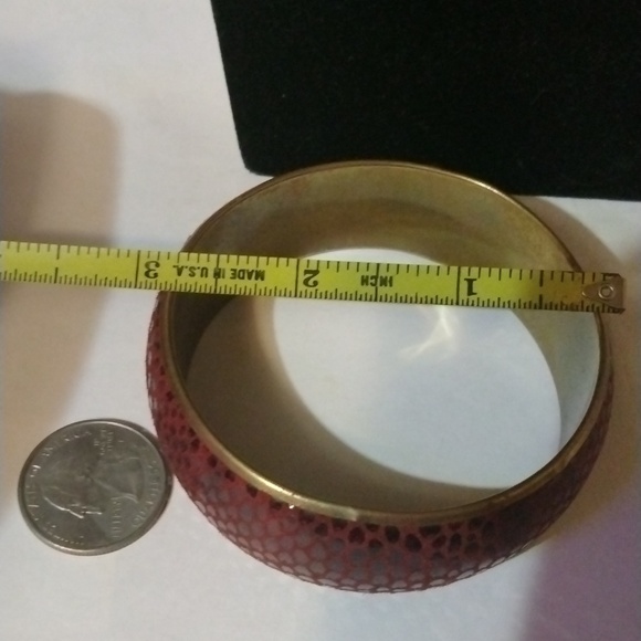 Two's Company red snakeskin bracelet vintage (sku 7017) - Picture 6 of 6